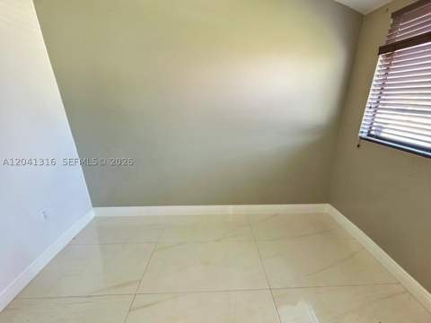 10015 SW 213th Ter, Cutler Bay FL - photo 15 of 39