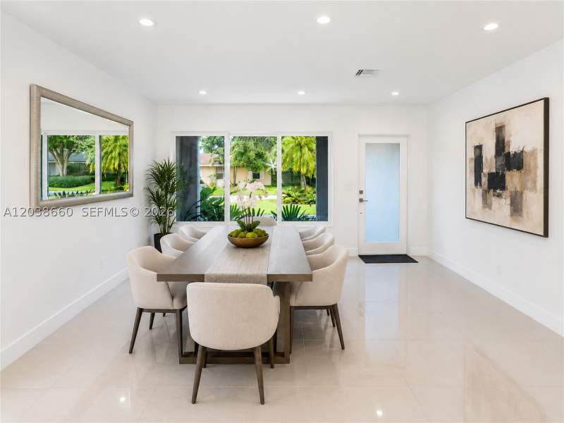 4 bedroom SingleFamilyResidence at 9710 SW 72nd Ct, Breezeswept Acres, Pinecrest — photo 4