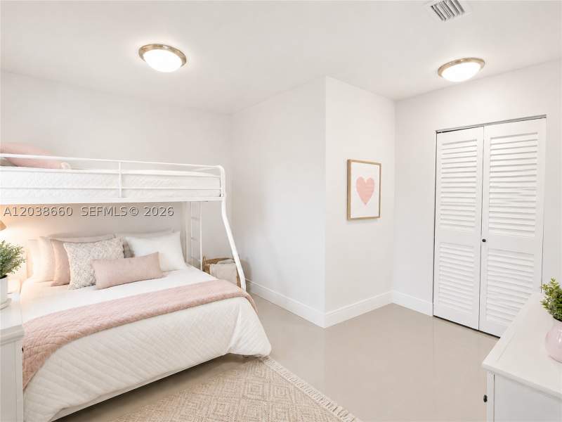 4 bedroom SingleFamilyResidence at 9710 SW 72nd Ct, Breezeswept Acres, Pinecrest — photo 5