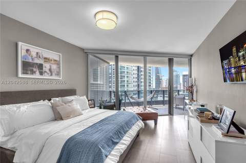 1000 Brickell Plz 2402, Miami FL - photo 13 of 56