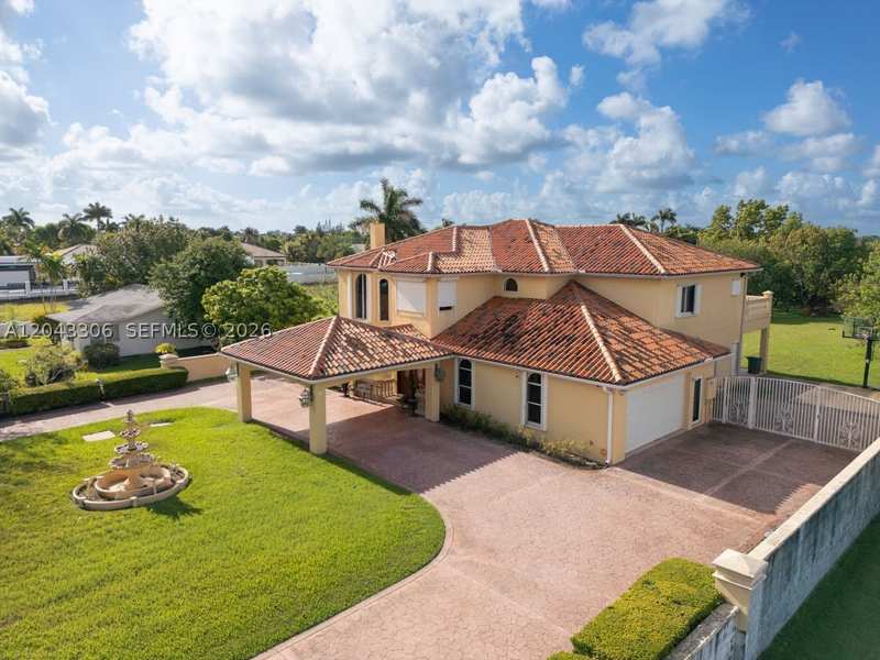 6 bedroom SingleFamilyResidence at 13370 SW 34th St, J G Heads Farms Sub, Miami — photo 1