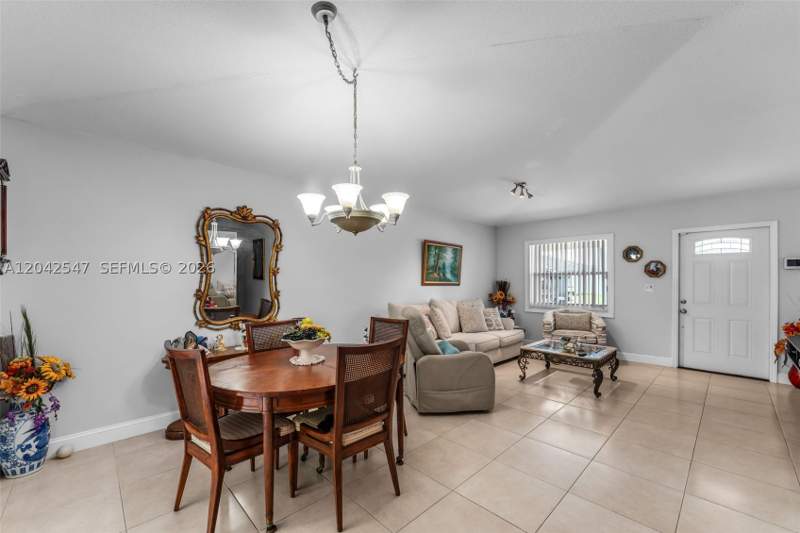 3 bedroom SingleFamilyResidence at 18250 SW 139th Ct, Eureka Creek Sub, Miami — photo 4