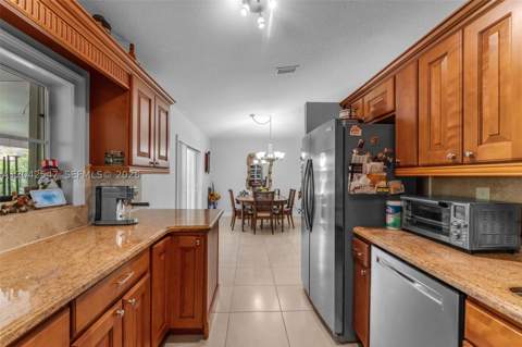 18250 SW 139th Ct, Miami FL - photo 6 of 16