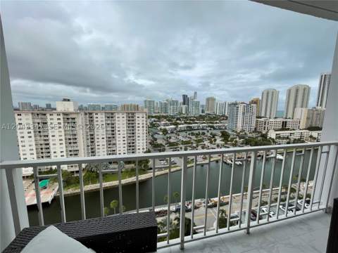 500 Bayview Dr 1719, Sunny Isles Beach FL - photo 7 of 15