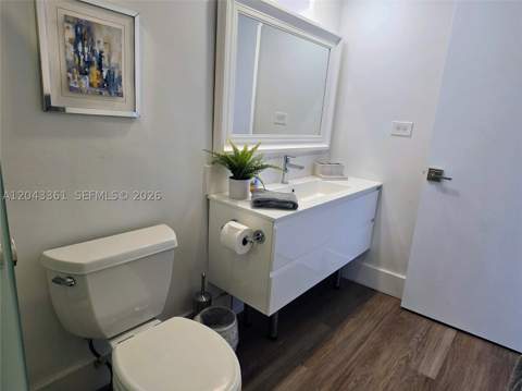 5601 Collins Ave 520, Miami Beach FL - photo 16 of 31