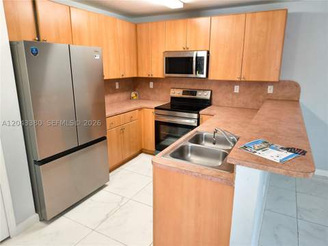 22911 SW 88th Pl 7-21, Cutler Bay FL - photo 6 of 30