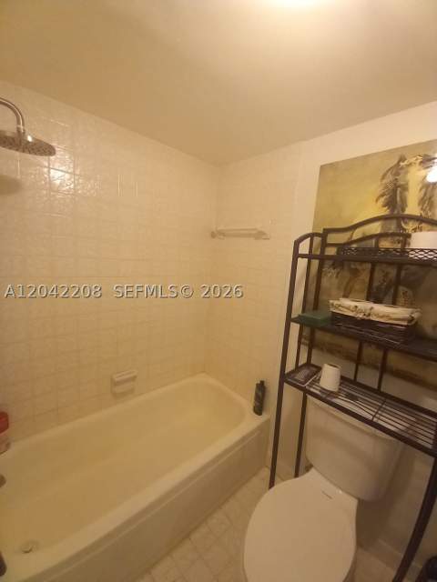 18021 Biscayne Blvd 1101, Aventura FL - photo 10 of 16
