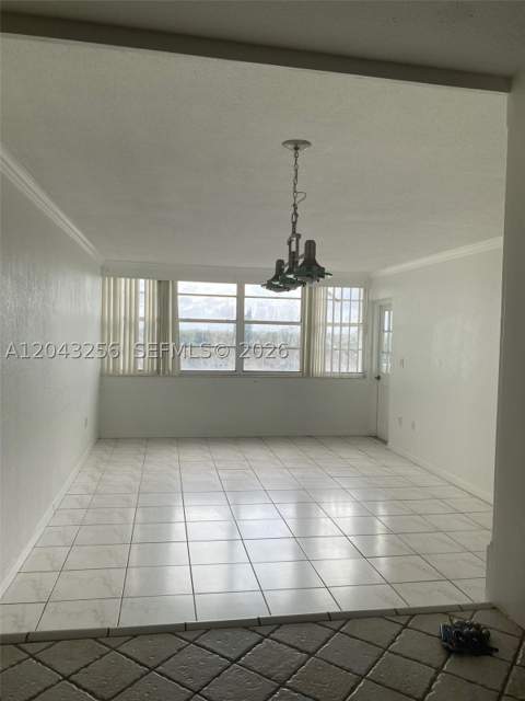 1301 NE Miami Gardens Dr 701W, Miami FL - photo 6 of 9