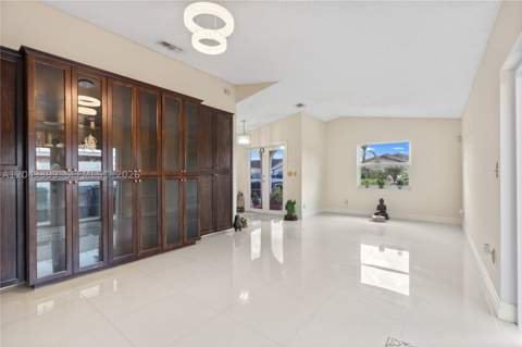 910 SW 140th Ave, Miami FL - photo 19 of 77