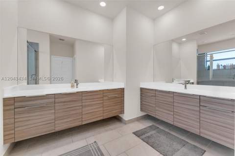 8822 NW 161st Ter, Miami Lakes FL - photo 20 of 54