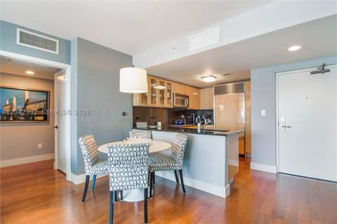 6801 Collins Ave 1101, Miami Beach FL - photo 24 of 27