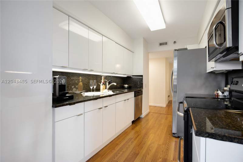 2 bedroom Condominium at 3640 Yacht Club Dr. 304, Harborside At The Waterw, Aventura — photo 4