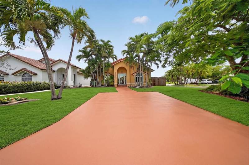 2 bedroom SingleFamilyResidence at 15307 SW 52nd Ter, Lakes Of The Meadow-Meado, Miami — photo 3