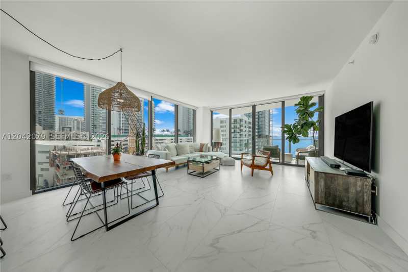 2 bedroom Condominium at 460 NE 28th St 701, Icon Bay Condo, Miami — photo 1