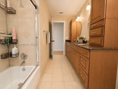 8481 SW 144th St, Palmetto Bay FL - photo 19 of 47