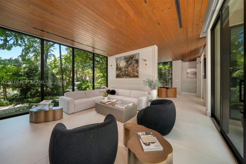 5 bedroom SingleFamilyResidence at 7851 SW 48th Pl, Granada Park A, Miami — photo 3