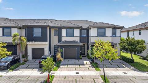 15841 NW 91st Ct, Miami Lakes FL - photo 7 of 98