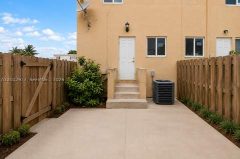420 NW 84th Ter 420, Miami FL - photo 22 of 28