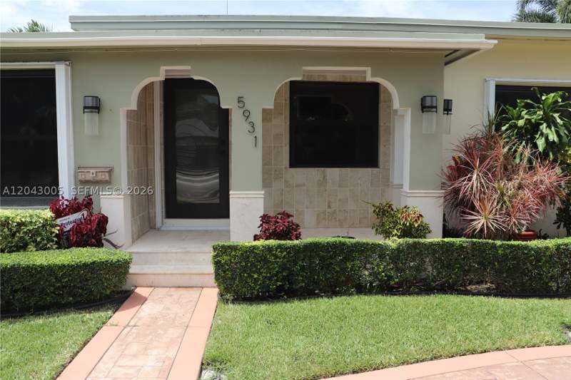 4 bedroom SingleFamilyResidence at 5931 SW 46th St, Riviera Estates 1st Addn, Miami — photo 3