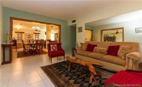 5931 SW 46th St, Miami FL - photo 6 of 35