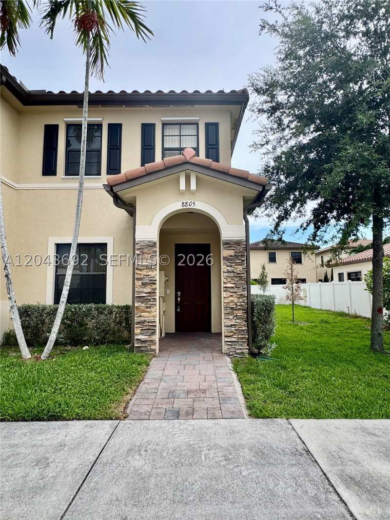 2 bedroom Townhouse at 8805 W 35th Ave, Bellagio Villas, Hialeah — photo 1