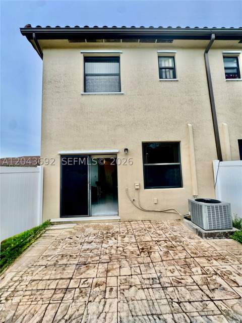 8805 W 35th Ave, Hialeah FL - photo 17 of 32