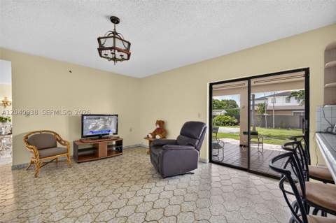 11405 SW 32nd St, Miami FL - photo 13 of 45