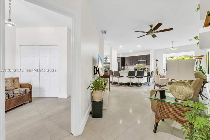 4 bedroom Condominium at 5570 NW 107th Ave 916, Costa Linda Condo, Doral — photo 4