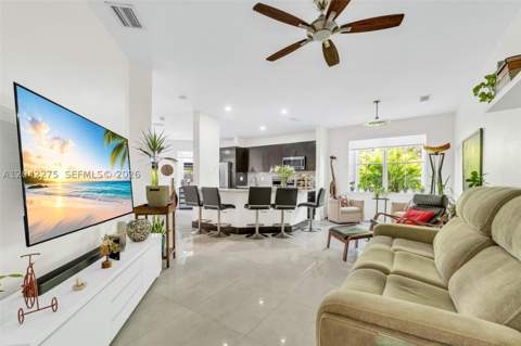 5570 NW 107th Ave 916, Doral FL - photo 9 of 55