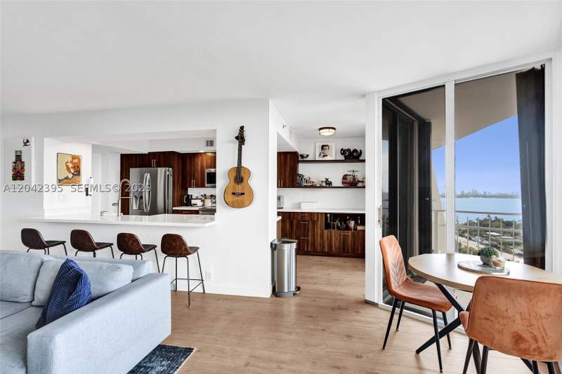 1 bedroom Condominium at 2000 Towerside Ter Ts8, Towers Of Quayside Condo, Miami — photo 5