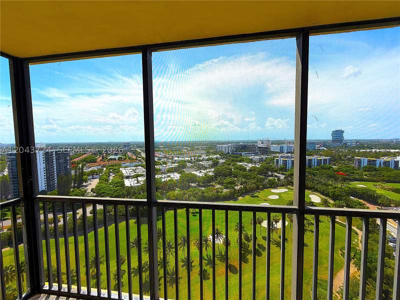 2 bedroom Condominium at 20335 W Country Club Dr 2210, Coronado Condo- Tower I, Aventura — photo 2