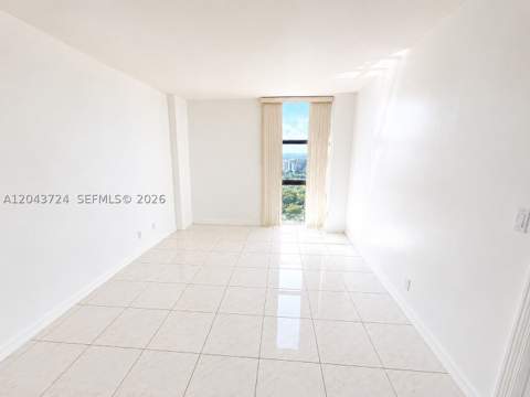 20335 W Country Club Dr 2210, Aventura FL - photo 8 of 17