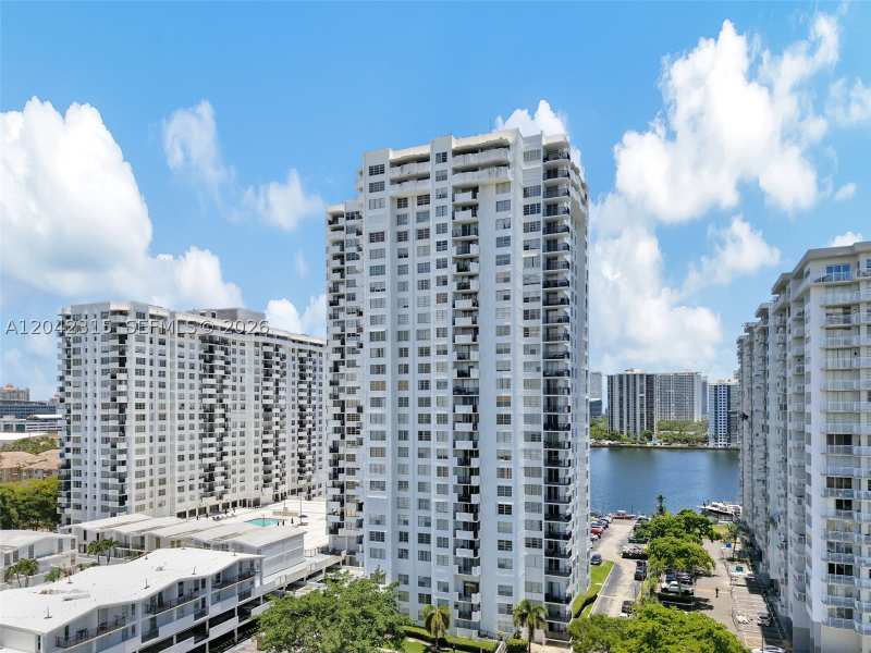 2 bedroom Condominium at 2750 NE 183rd St 2410, Commodore Plaza Condo, Aventura — photo 1