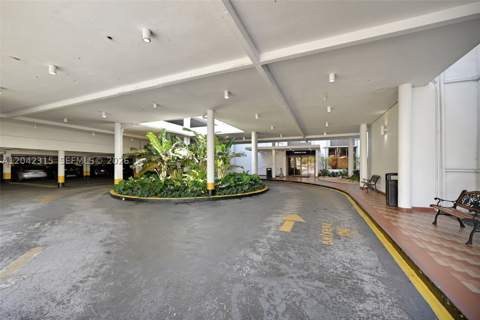 2750 NE 183rd St 2410, Aventura FL - photo 15 of 66