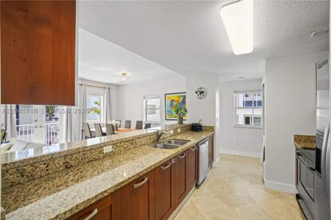 1043 SW 9th Ct F-1, Miami FL - photo 11 of 44