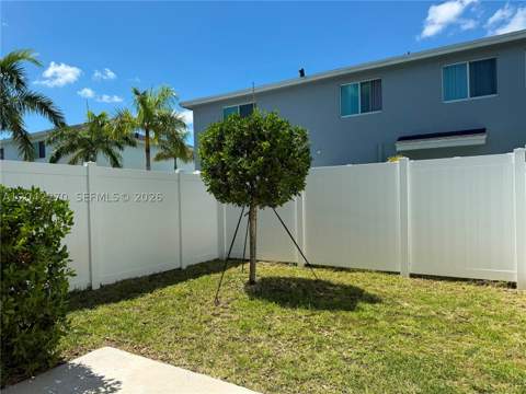 1057 NW 5th St, Florida City FL - photo 17 of 20