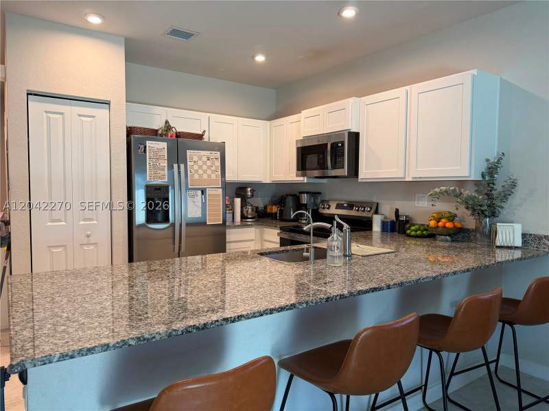 3 bedroom Townhouse at 1057 NW 5th St, Costa Blanca Villas, Florida City — photo 2
