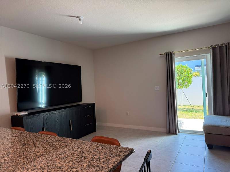 3 bedroom Townhouse at 1057 NW 5th St, Costa Blanca Villas, Florida City — photo 5