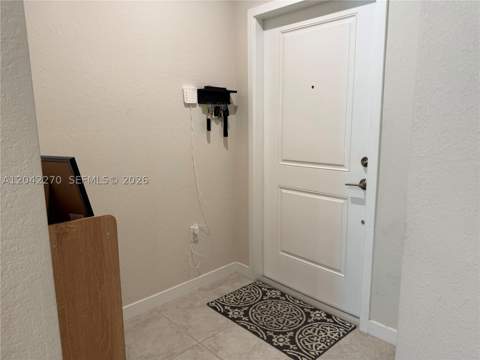 1057 NW 5th St, Florida City FL - photo 6 of 20