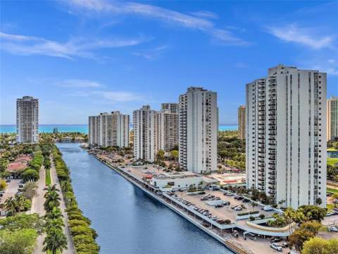 3675 N Country Club Drive 2405, Aventura FL - photo 15 of 23