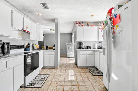 7337 SW 21st Street, Miami FL - photo 11 of 32