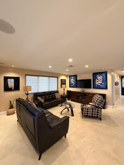 5170 Palm Avenue, Hialeah FL - photo 6 of 43