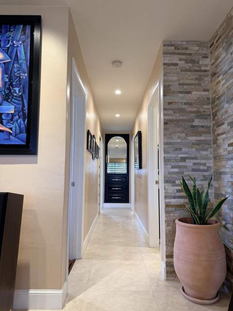 5170 Palm Avenue, Hialeah FL - photo 9 of 43