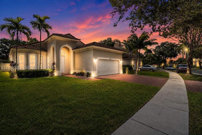 4 bedroom SingleFamilyResidence at 1785 NE 37th Pl, Portofino Lakes, Homestead — photo 2