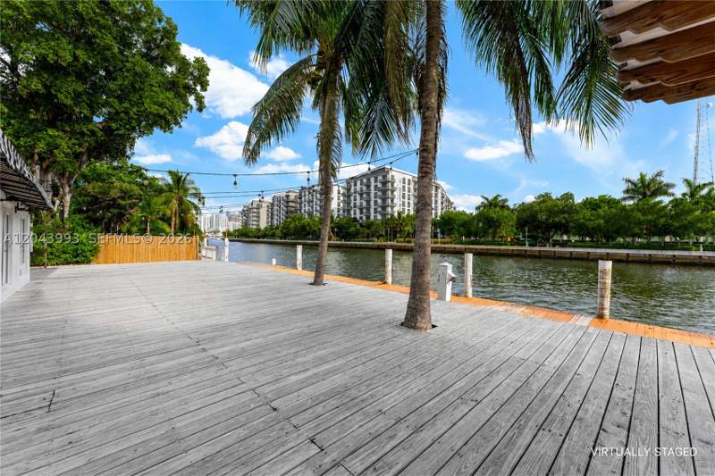 4 bedroom SingleFamilyResidence at 1110 NW North River Dr, Country Club Addn, Miami — photo 5