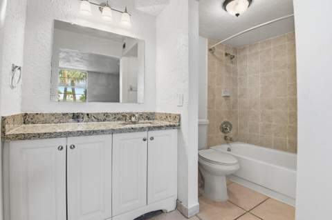 10875 SW 112th Avenue 202, Miami FL - photo 20 of 27