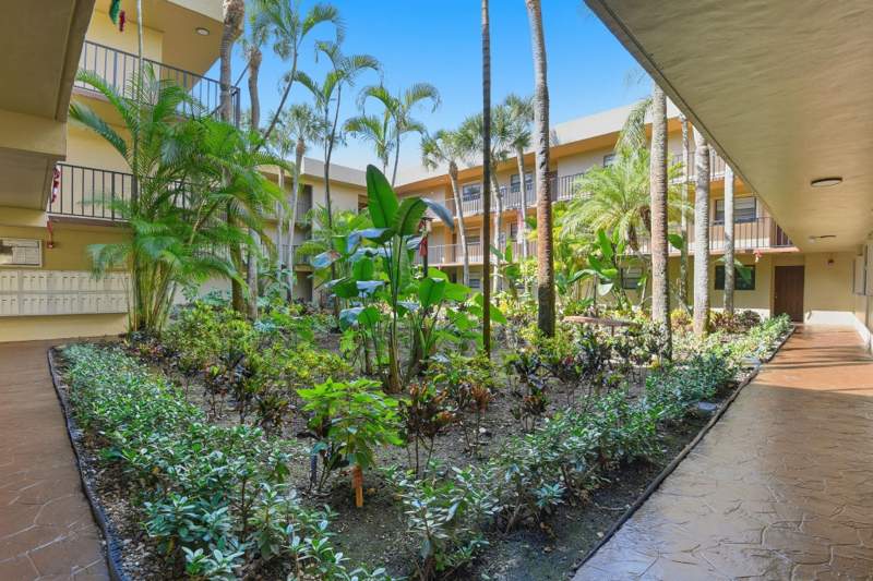2 bedroom Condominium at 10875 SW 112th Avenue 202, Gardens Of Kendall So Cond, Miami — photo 3