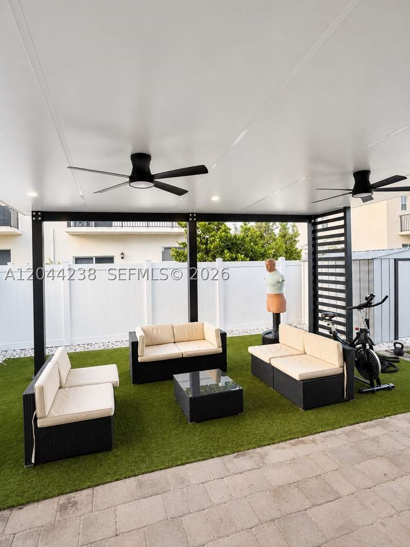 4 bedroom SingleFamilyResidence at 799 SE 19th St, Cedar At Keys Gate, Homestead — photo 4