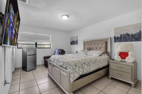 8186 NW 98th Ter 132, Hialeah Gardens FL - photo 19 of 35