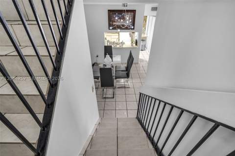 8186 NW 98th Ter 132, Hialeah Gardens FL - photo 23 of 35
